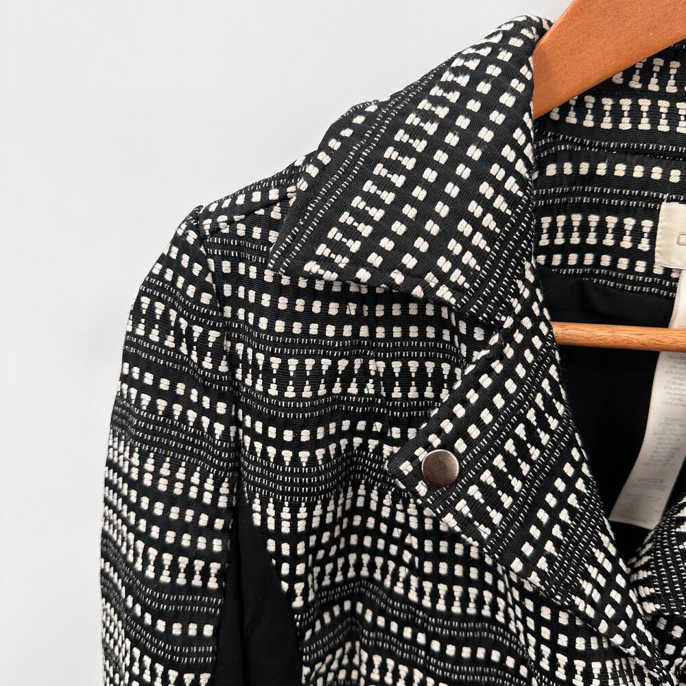 CHICO'S  Black & White Stripe Textured Moto Zip Up Jacket // 0 - Picture 6 of 10